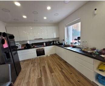 Villa con giardino in passo canova di fontanegli 14, Genova