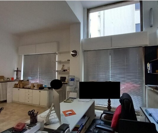 Locale commerciale in vendita in via camillo cavour 19, Alessandria