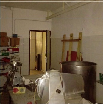 Capannone da ristrutturare in via battista trucco r, Campomorone