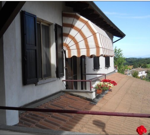 Villa con giardino in vicolo graglia 24, Castelletto Monferrato