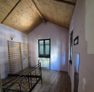 Villa con giardino in passo ponte carrega 20, Genova