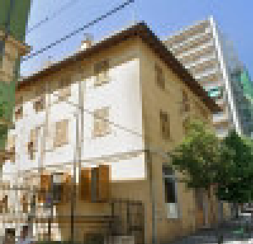 Magazzino da ristrutturare in viale carlo canepa 10, Genova