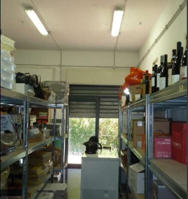 Locale commerciale da ristrutturare in via di creto 13a, Genova