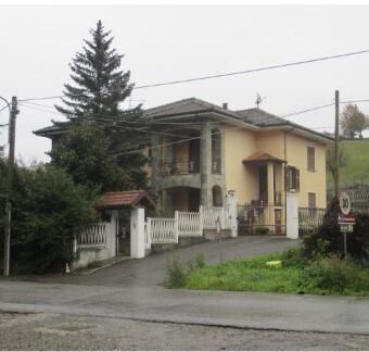 Villa con giardino in via umberto i 3, Rocchetta Ligure