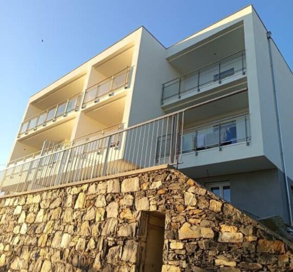 Quadrilocale con giardino in salita san michele 22, Chiavari