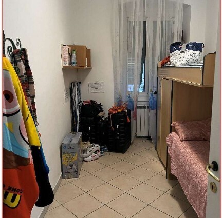 Quadrilocale da ristrutturare in via renato quartini 22, Genova