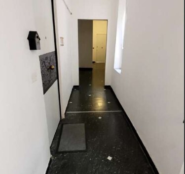 Ufficio da ristrutturare in via san luca 4/13, Genova