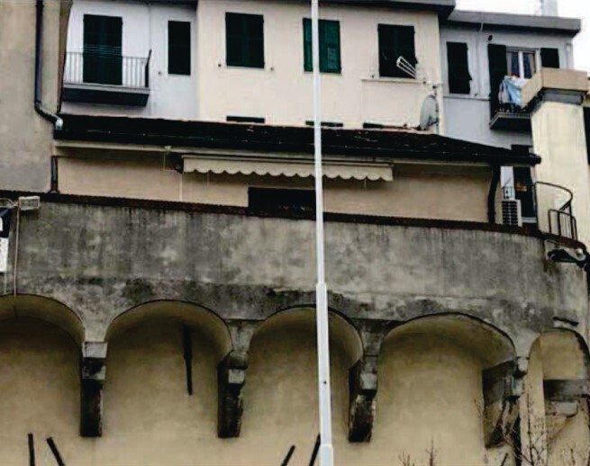 Quadrilocale con terrazzo in via alla calata marinetta 14, Genova