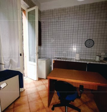 Appartamento da ristrutturare in via francesco pozzo 19, Genova
