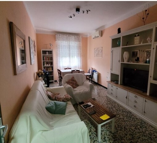 Appartamento da ristrutturare in via ugo foscolo 128/4, La Spezia
