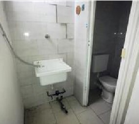 Locale commerciale da ristrutturare in via cirano bellotto 21r, Quiliano