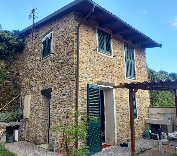 Casa indipendente con giardino in via piazza nuova snc, Casanova Lerrone