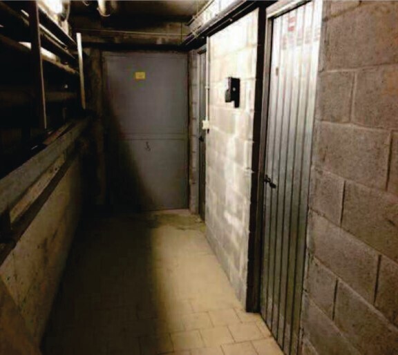 Magazzino da ristrutturare in via alla calata marinetta 24, Genova