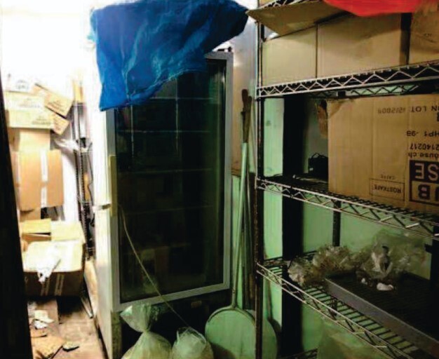 Magazzino da ristrutturare in via alla calata marinetta 24, Genova