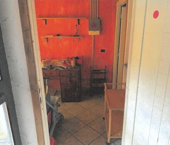 Locale commerciale da ristrutturare in via emilia 36, Acqui Terme