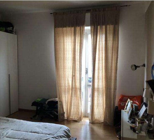Trilocale da ristrutturare in via delle gavette 39/10, Genova