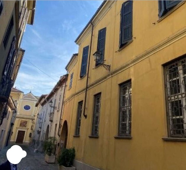 Casa indipendente con giardino in via padre michele 19, Tortona