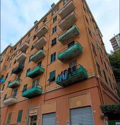 Quadrilocale con giardino in via ventotene 27/4, Genova