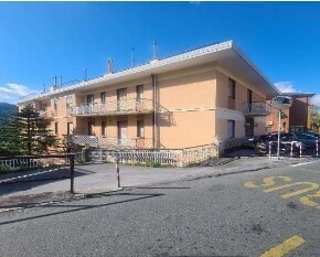 Quadrilocale da ristrutturare in via pierino negrotto cambiaso 127/14, Genova
