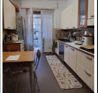 Appartamento da ristrutturare in via fereggiano 30/7, Genova