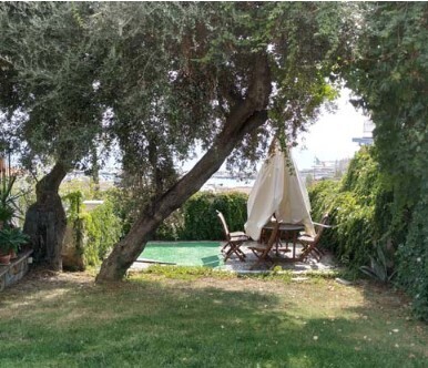 Villa con giardino in via privata altamira 16/a, Imperia