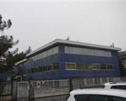 Stabile/Palazzo con terrazzi in via roccavione 15, Cuneo