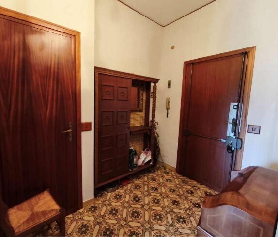 Trilocale da ristrutturare in via santa matilde 6, Andora