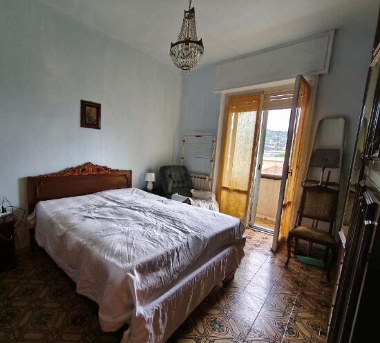 Trilocale da ristrutturare in via santa matilde 6, Andora