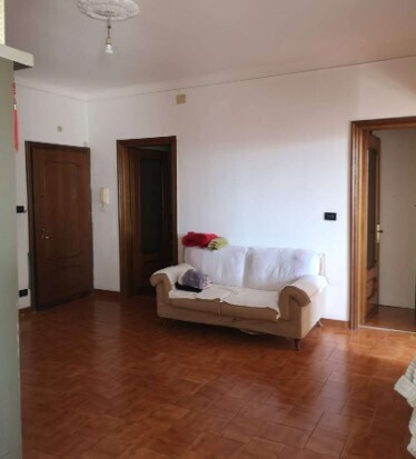 Appartamento da ristrutturare in via germano jori 42/9, Genova