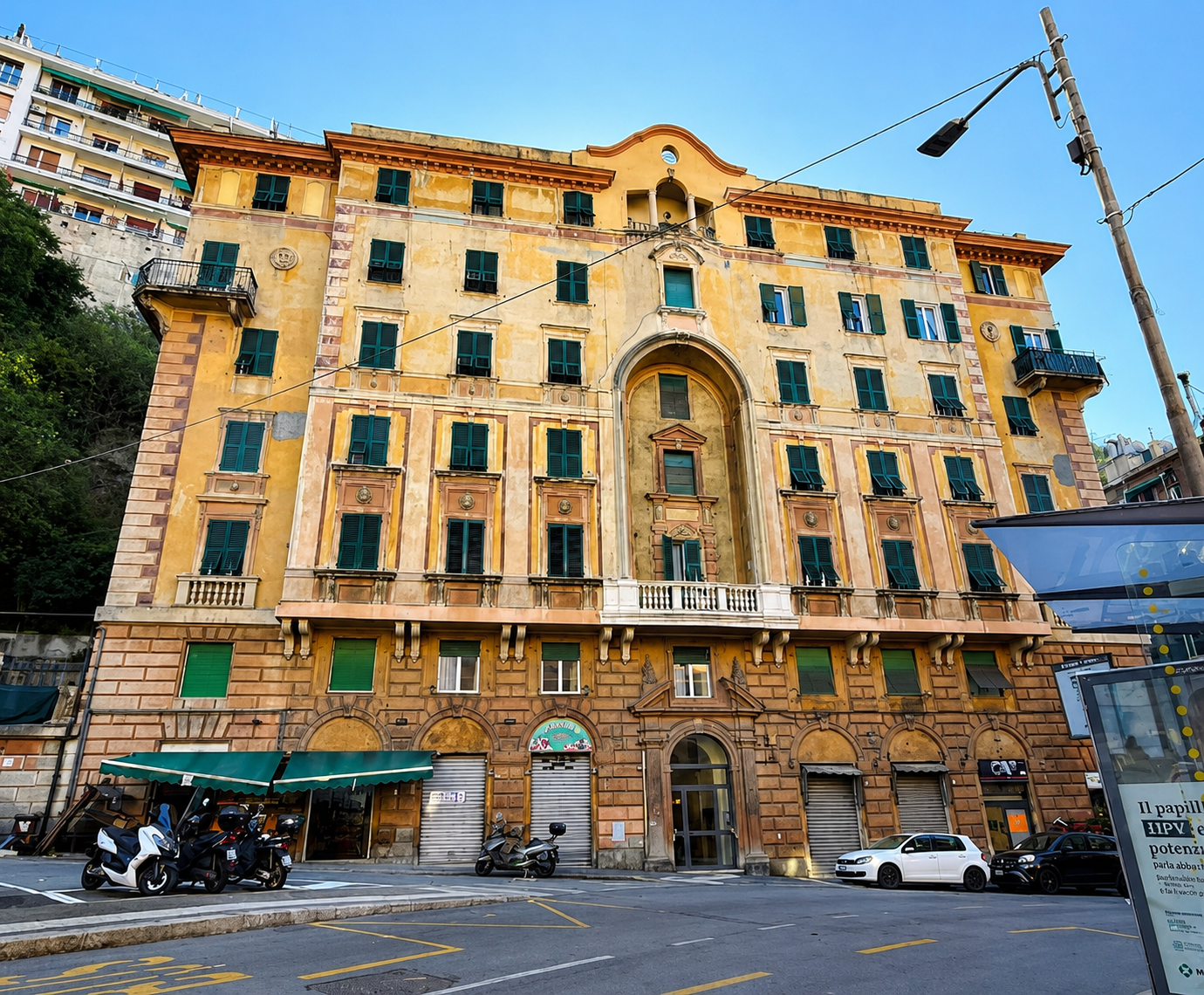 Trilocale con terrazzo in via venezia 21/5, Genova
