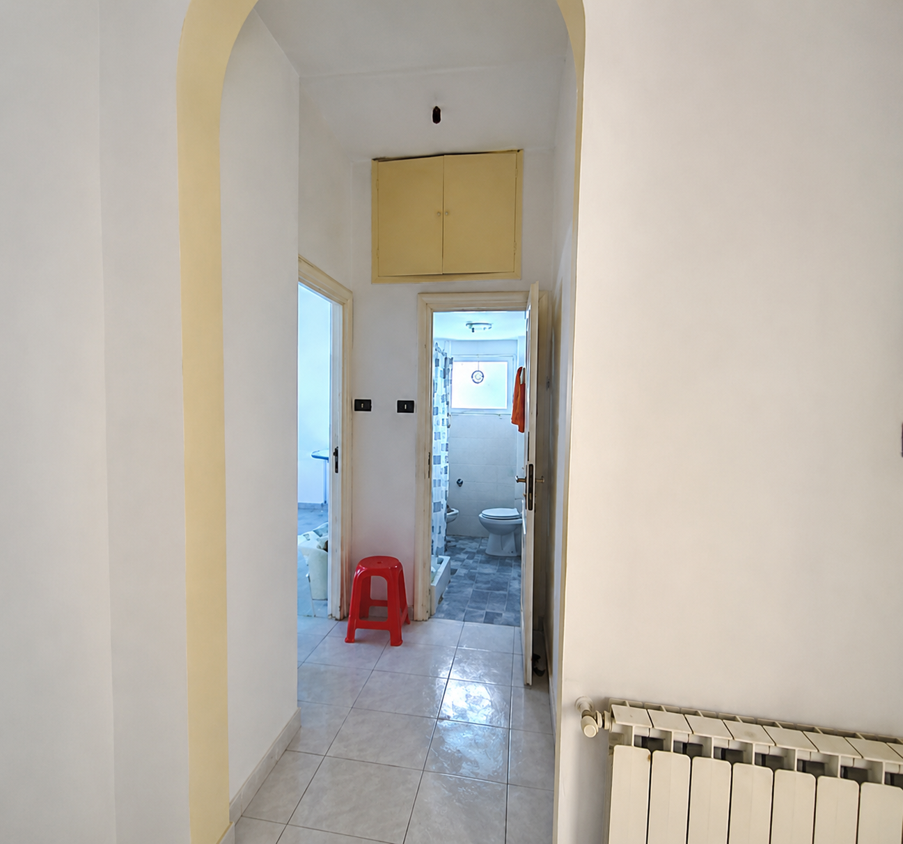 Trilocale con terrazzo in via venezia 21/5, Genova