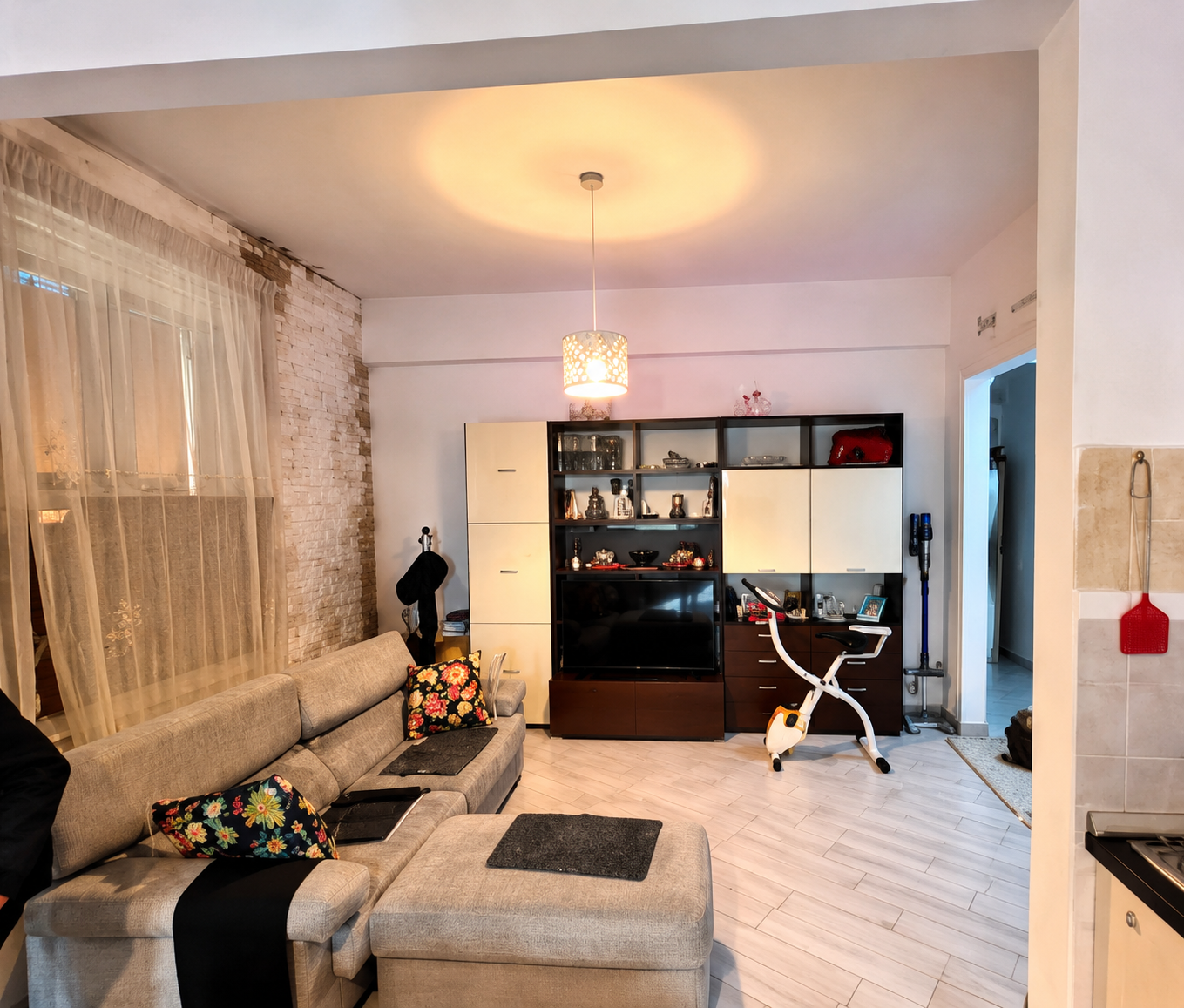 Appartamento da ristrutturare in via tonale 29/7, Genova