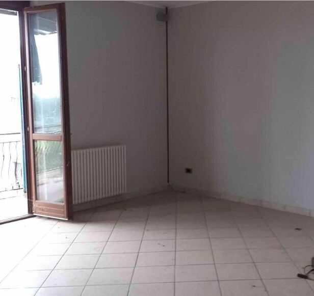 Appartamento da ristrutturare in strada selva 4, Villalvernia
