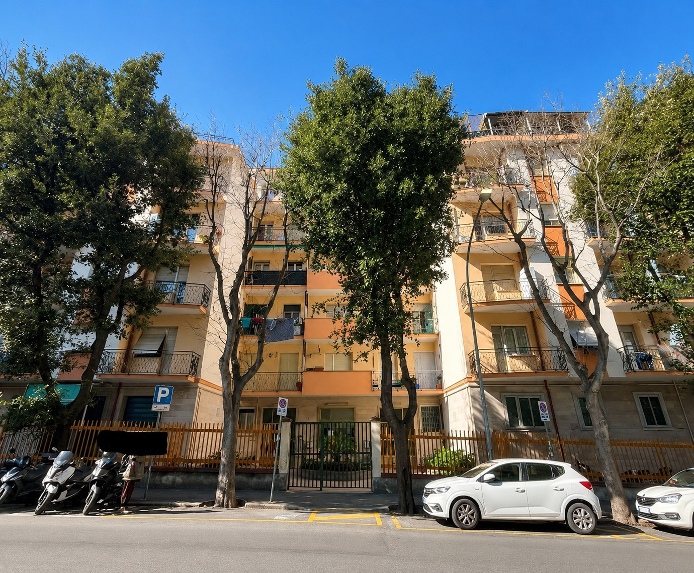 Appartamento da ristrutturare in via napoli 78, Genova