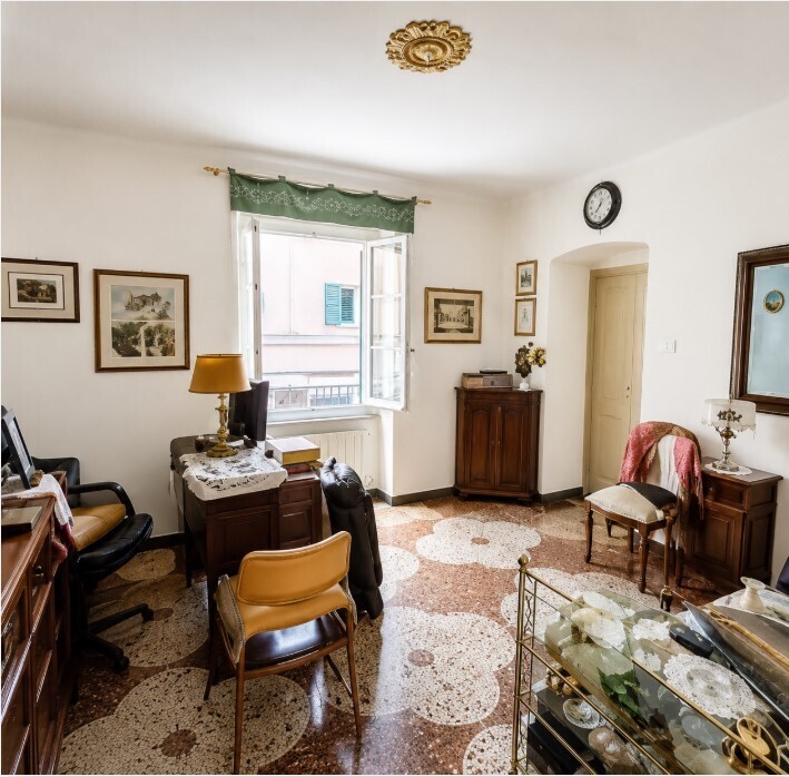 Appartamento da ristrutturare in via assarotti 26/1, Genova