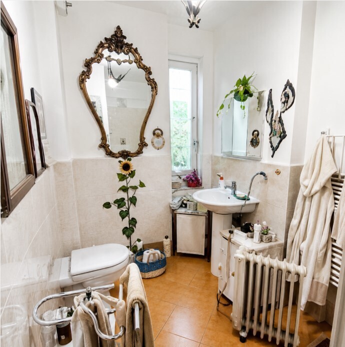 Appartamento da ristrutturare in via assarotti 26/1, Genova
