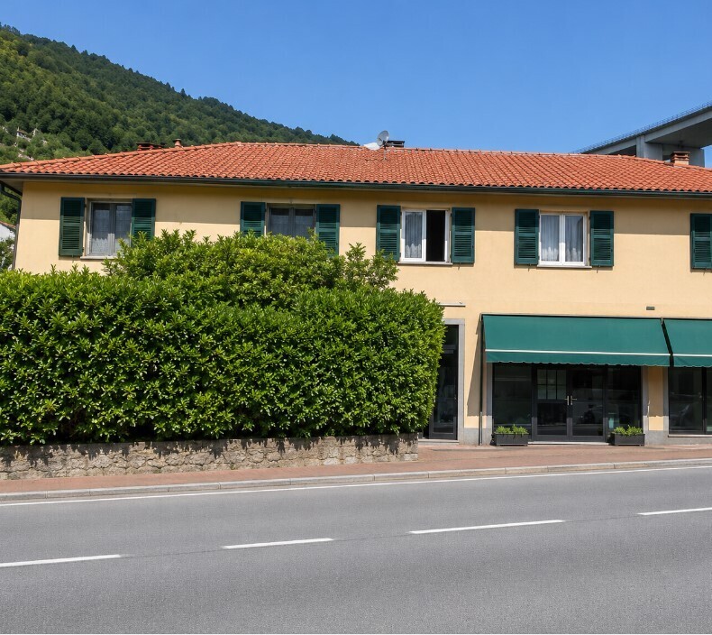 Quadrilocale con terrazzi in via dei giustiniani 45/2, Recco