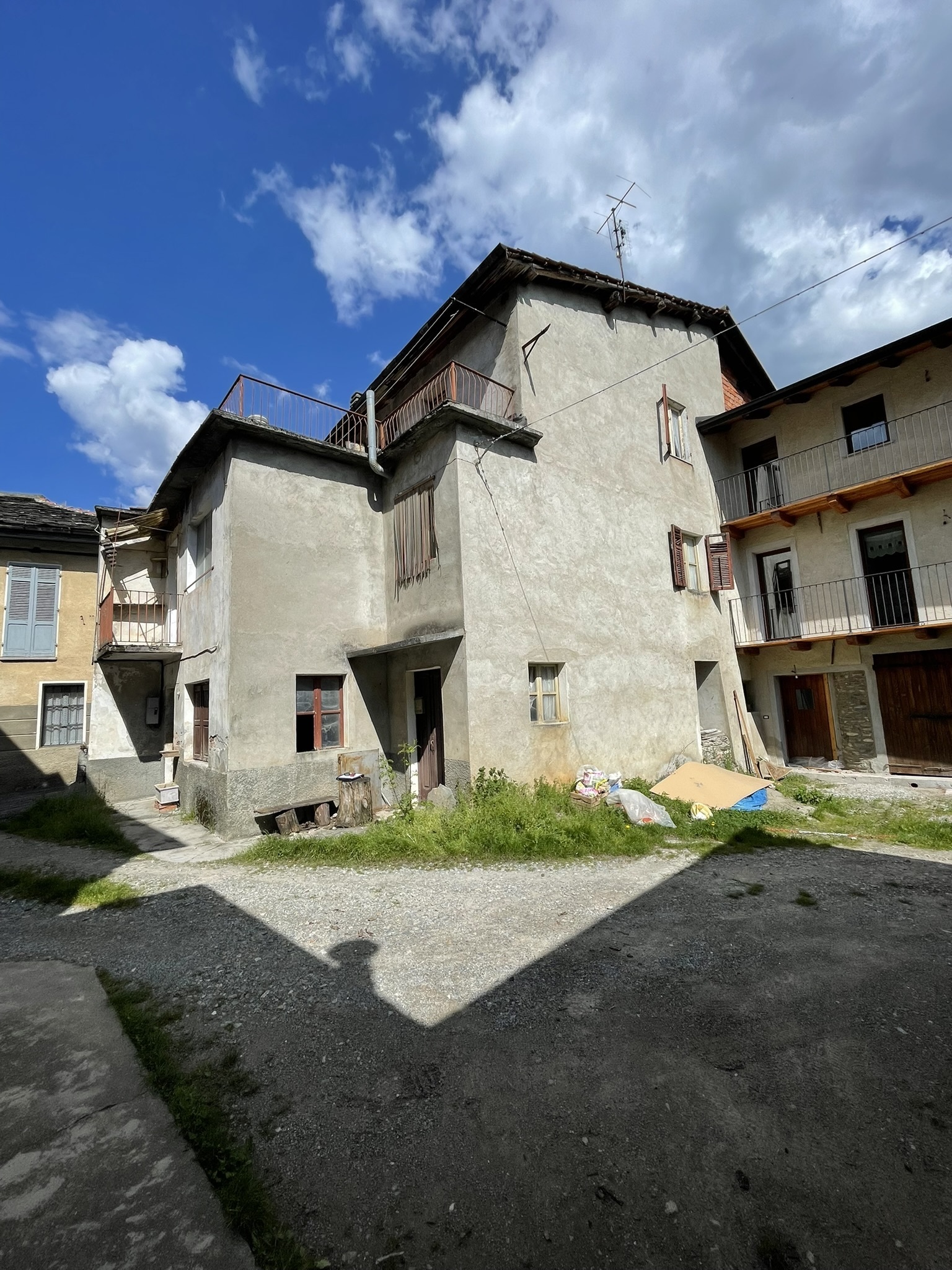 Casa indipendente con terrazzo in via aldo beltricco 18, San Damiano Macra