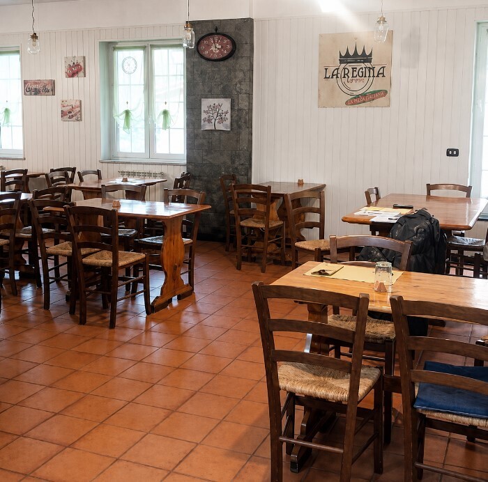 Locale commerciale con terrazzo in via g. b. cevasco 59, Bargagli
