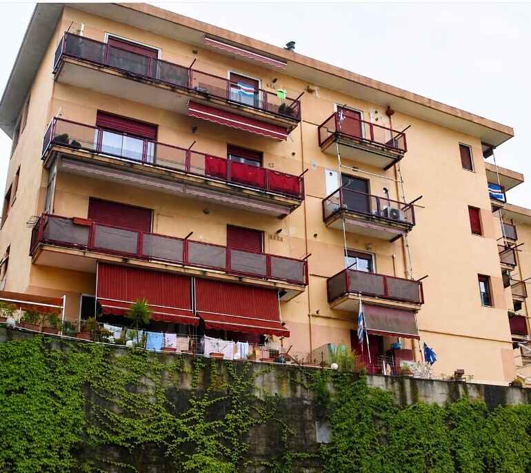 Appartamento da ristrutturare in via antonio sant'elia 127/2, Genova