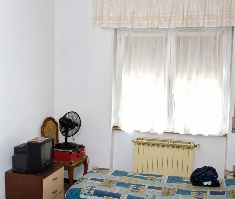 Appartamento da ristrutturare in via antonio sant'elia 127/2, Genova