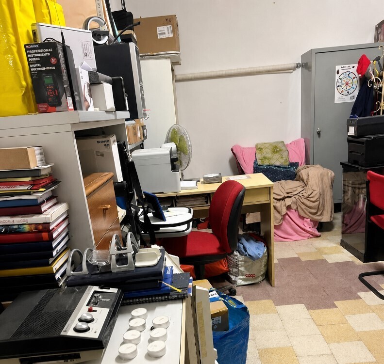 Magazzino in vendita in via del campasso 56r, Genova