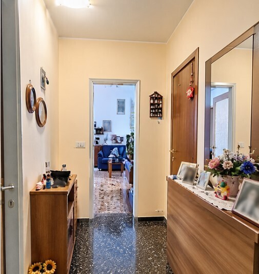 Quadrilocale da ristrutturare in via capua 3, Torino