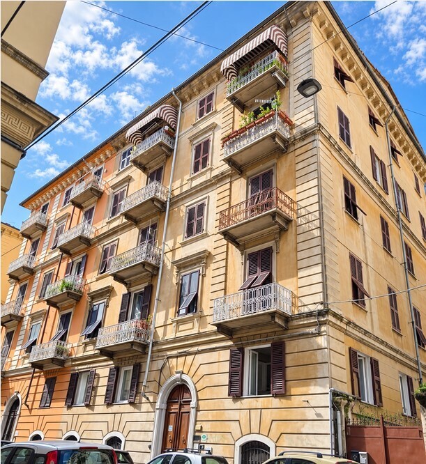 Quadrilocale da ristrutturare in via torino 35, La Spezia