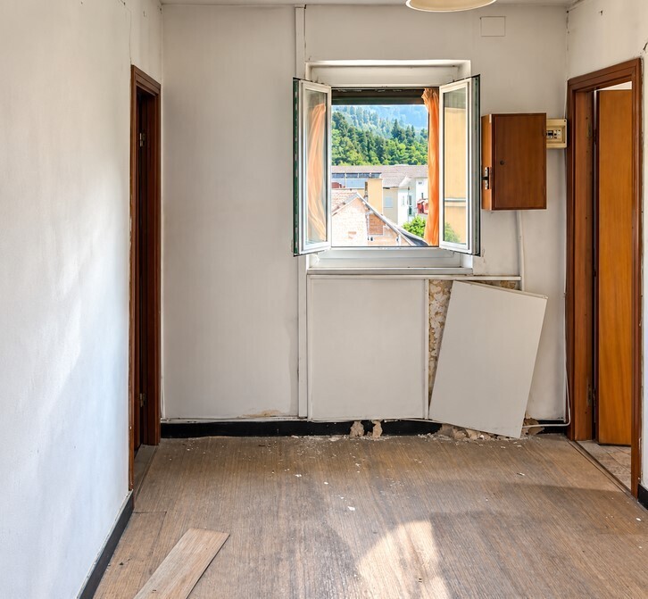 Quadrilocale da ristrutturare in via bobbio 64/7, Genova
