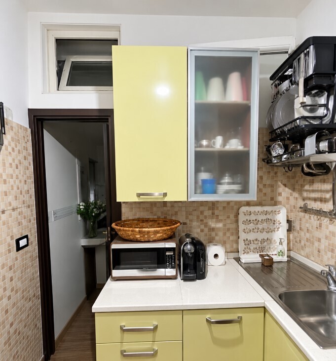 Appartamento da ristrutturare in via certosa 11/3, Genova