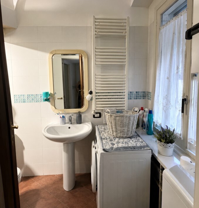 Appartamento da ristrutturare in via certosa 11/3, Genova