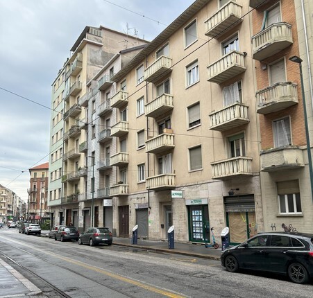 Quadrilocale da ristrutturare in via chiesa della salute 71, Torino