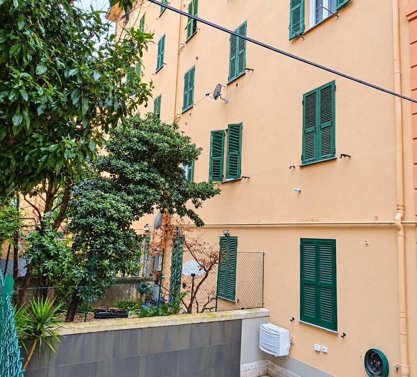 Quadrilocale da ristrutturare in via piacenza 23/5, Genova