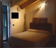 Casa indipendente con terrazzi in via san simone 6, Albenga
